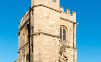 English Heritage Conserve and Restore a Medieval Palace