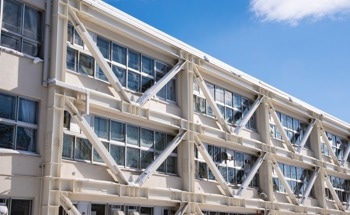 Fortifying Foundations: Cutting-Edge Innovations in Seismic Retrofitting
