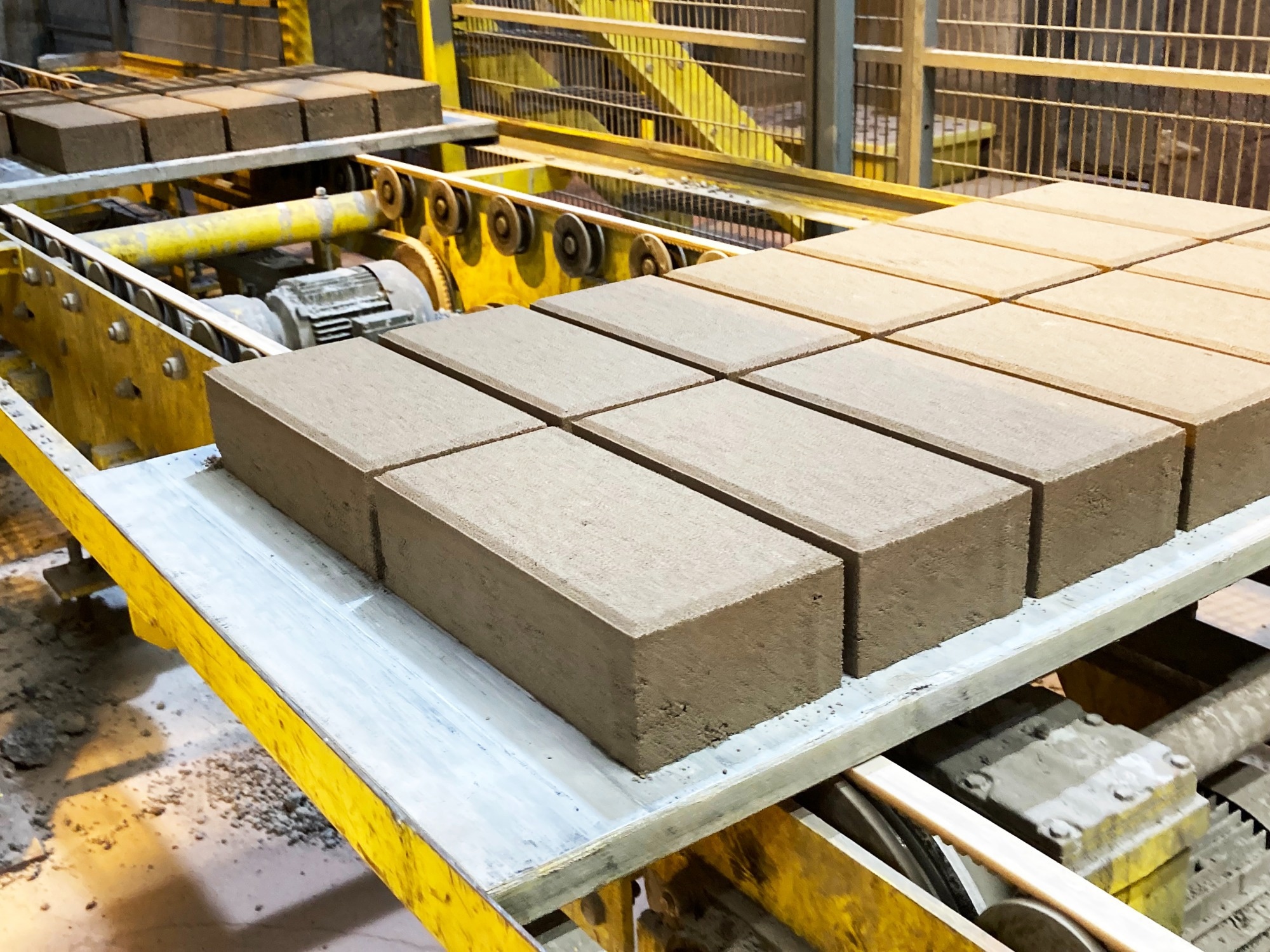 New Method Manufactures Carbon Negative Concrete.
