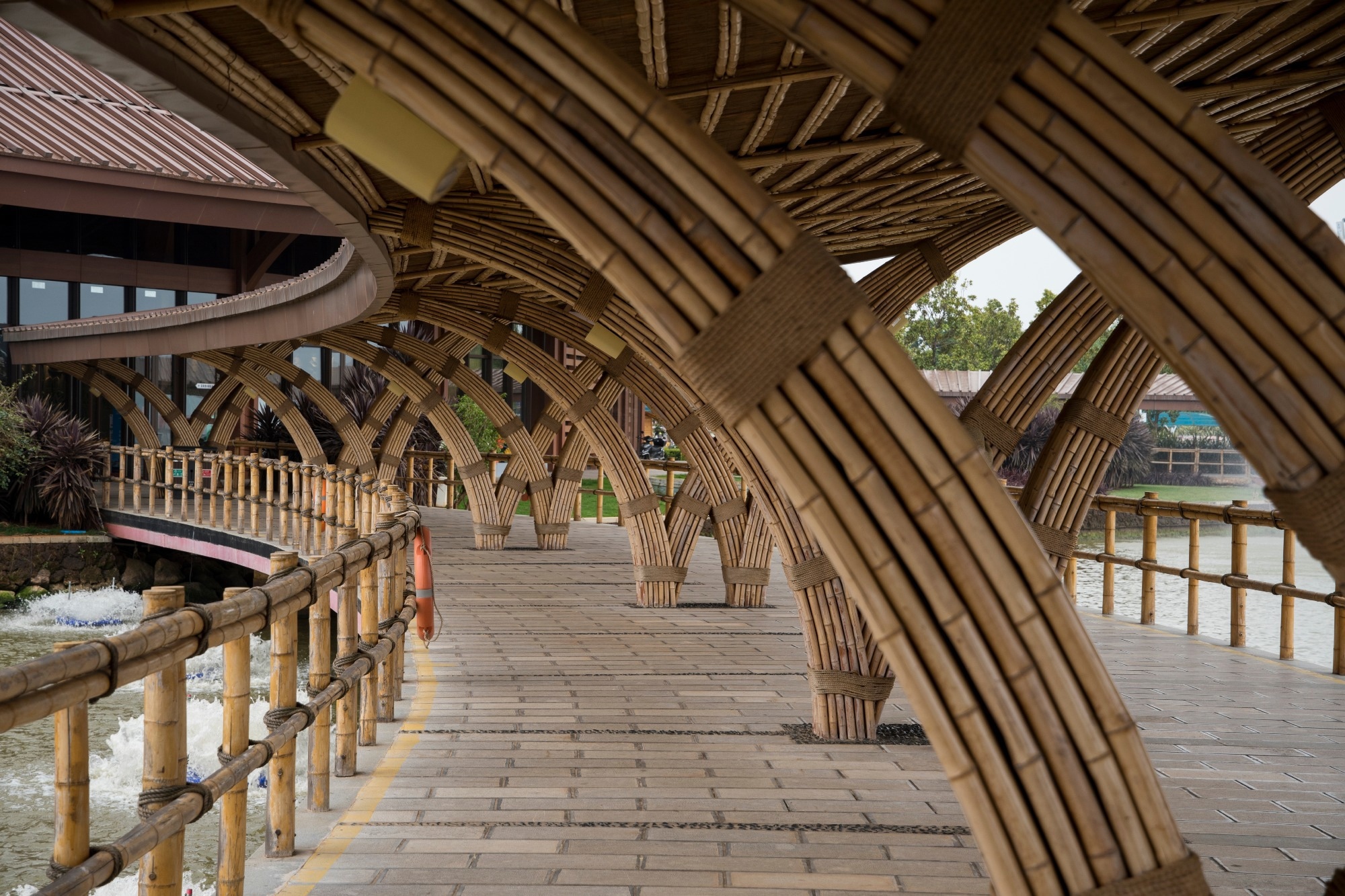 Bamboo Structure Monitoring with RPAS and Artificial Vision