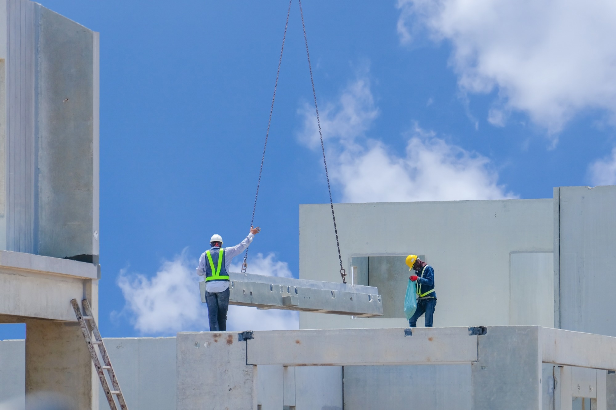 Robots Optimize Sustainable Concrete Prefabrication
