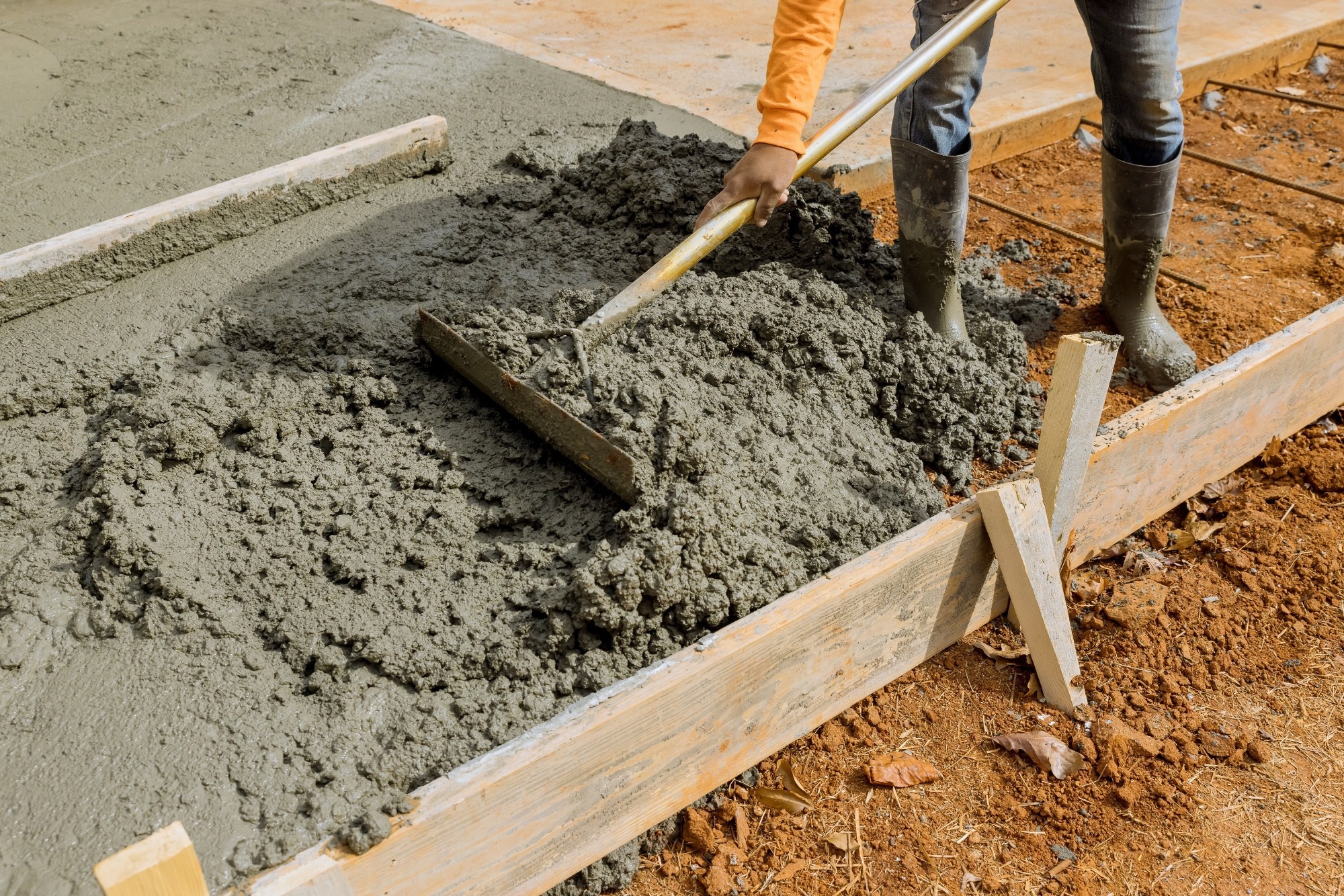 Graphene Additives Improve Concrete Strength and Durability