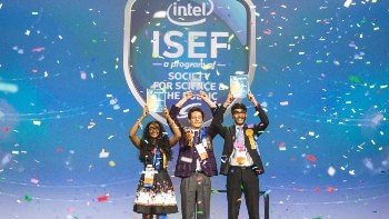 Top Prize at Intel International Science and Engineering Fair for Autonomous Window Cleaner for Commercial Buildings