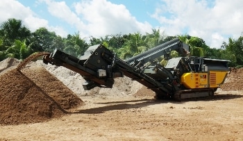 VACON® 100 X Controls RUBBLE MASTER’s Compact Crushers