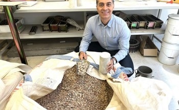 Upcycling Old Concrete with Graphene for Sustainable Construction