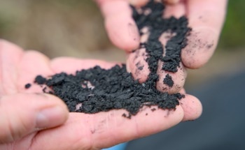 Biochar-Clay Composite Dramatically Improves Heat Storage for Greener Building